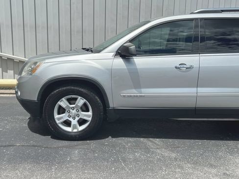 Used 2008 GMC Acadia SLE w/ Preferred Package FWD image 15