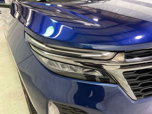 Used 2022 Chevrolet Equinox RS w/ RS Leather Package image 5