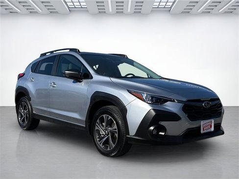 Used 2024 Subaru Crosstrek 2.0i Premium w/ Popular Package #4 image 2