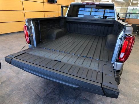 Used 2024 GMC Sierra 1500 Denali w/ Denali Reserve Package AWD/4WD image 22
