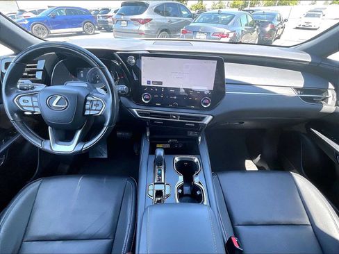 Used 2023 Lexus RX 350h w/ Accessory Package (Z1) AWD/4WD image 17