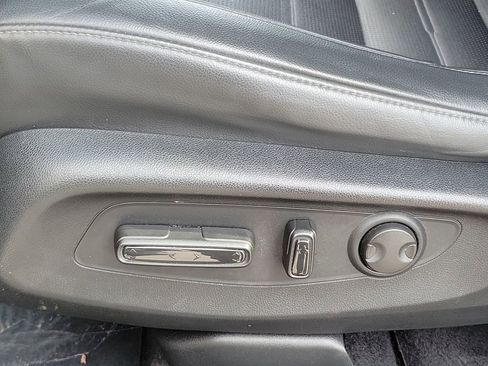 Used 2023 Honda CR-V EX-L image 17