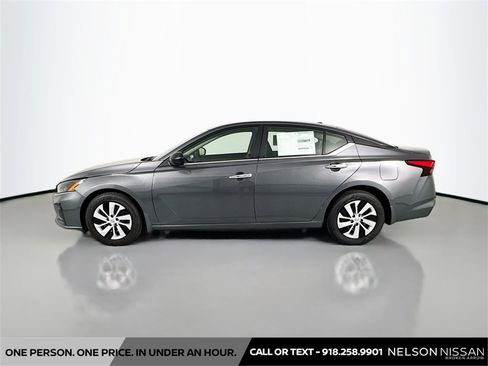 New 2025 Nissan Altima 2.5 S image 8