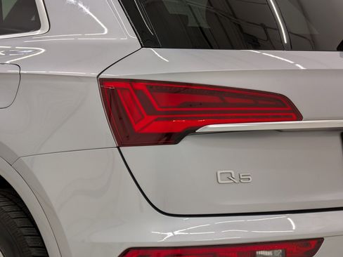 Used 2022 Audi Q5 e Premium image 13