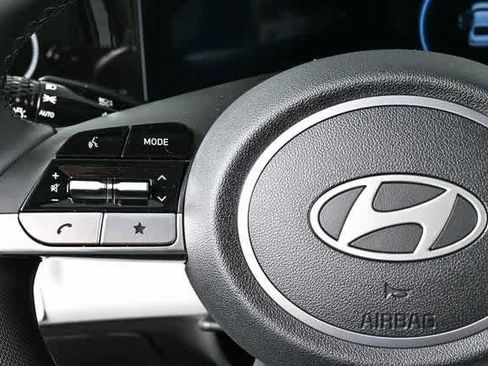 New 2026 Hyundai Elantra Limited image 44