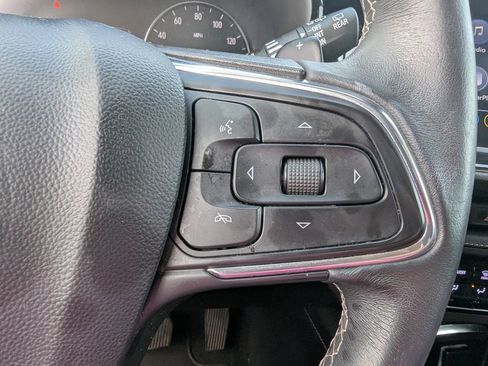 Used 2023 Buick Envision Preferred image 23