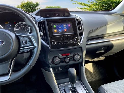 Used 2024 Subaru Forester Premium image 9