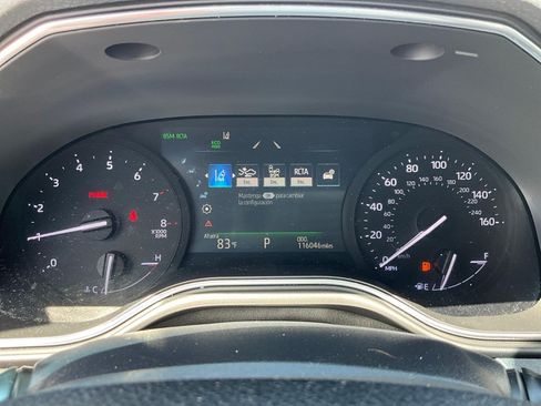 Used 2019 Toyota Avalon XLE w/ Moonroof Package FWD image 12