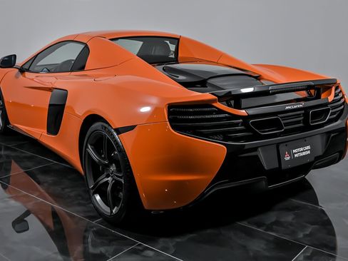 Used 2015 McLaren 650S Spider image 10