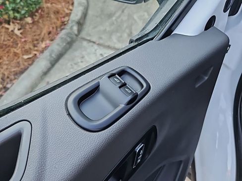 Used 2022 Ford E-Transit Low Roof w/ Load Area Protection Package image 24