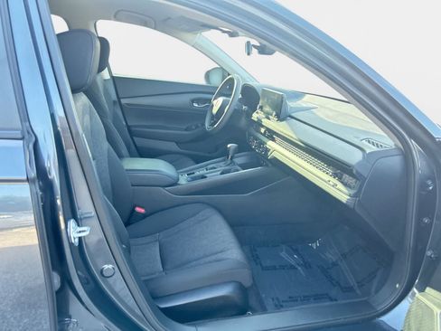 Used 2023 Honda Accord LX image 14
