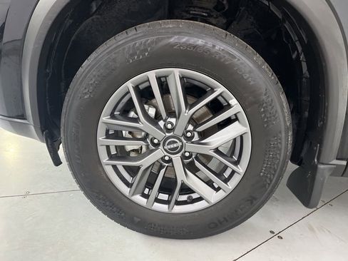 Used 2024 Nissan Rogue S AWD/4WD image 14