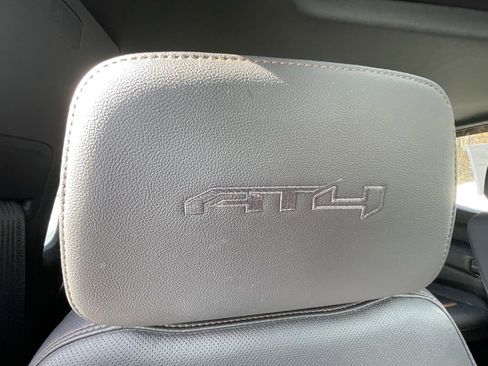 Certified 2020 GMC Sierra 1500 AT4 w/ Off-Road Performance Package image 19