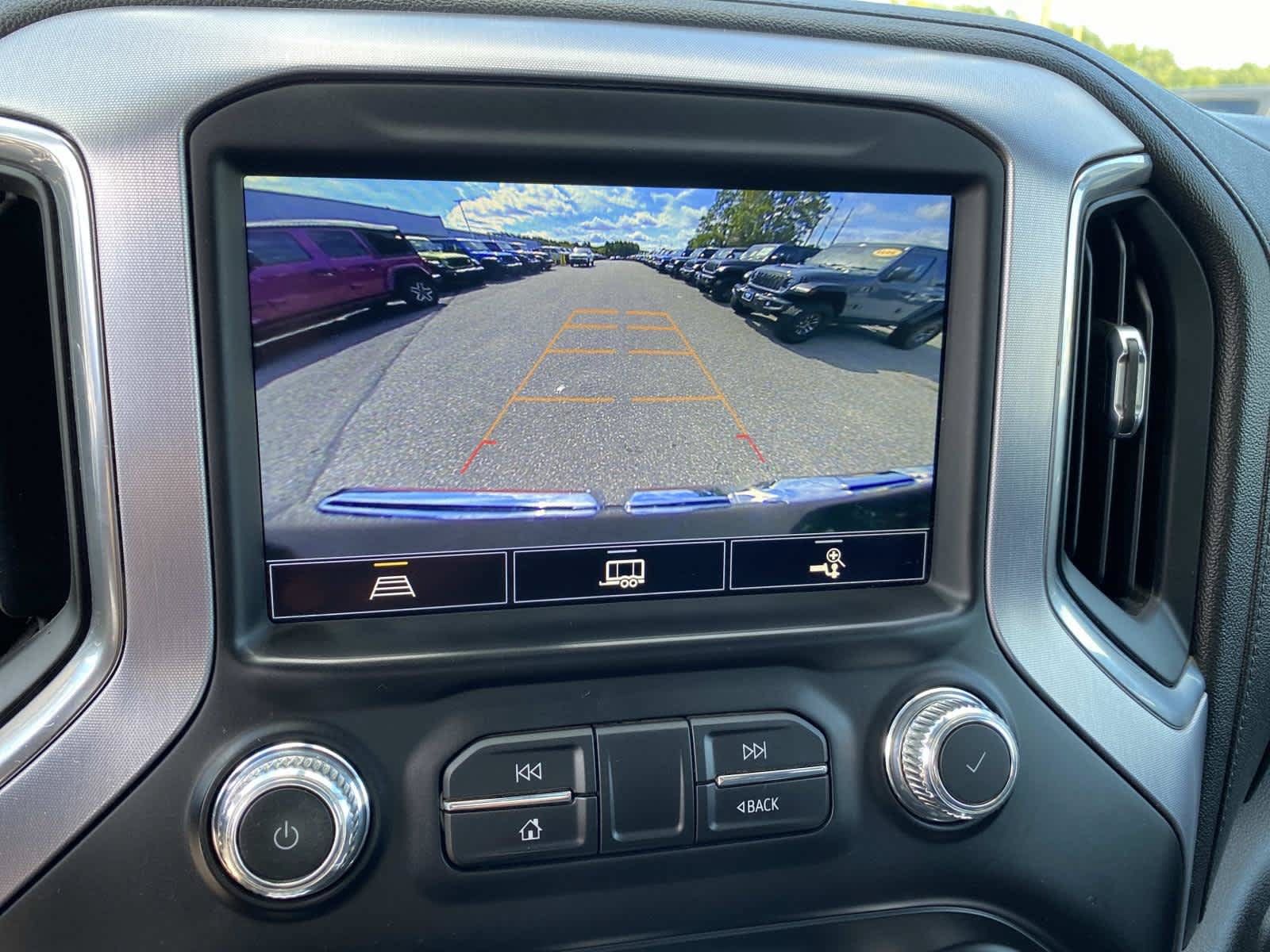 Used 2021 GMC Sierra 1500 Elevation w/ Preferred Package AWD/4WD image 14