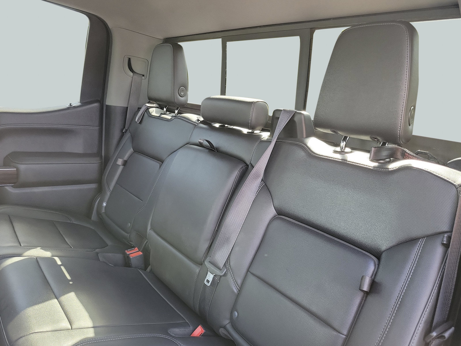 Used 2019 GMC Sierra 1500 SLT w/ SLT Premium Plus Package AWD/4WD image 30