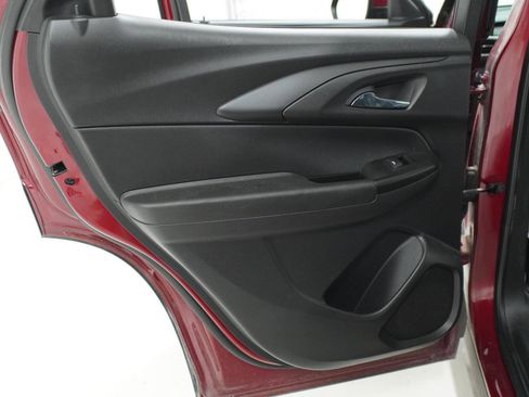 Used 2022 Chevrolet TrailBlazer LT w/ Convenience Package FWD image 30
