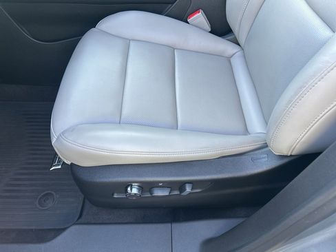 Certified 2023 Cadillac XT4 Premium Luxury w/ Enhanced Visibility Package image 9