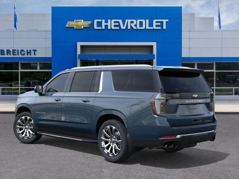 New 2025 Chevrolet Suburban Premier image 3