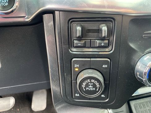 Used 2022 Ford F150 Lariat w/ Equipment Group 502A High image 14