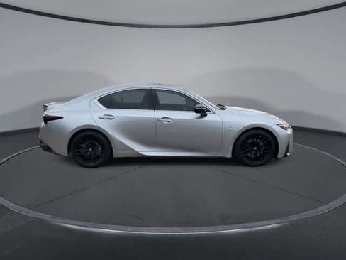Used 2022 Lexus IS 350 F Sport RWD image 9