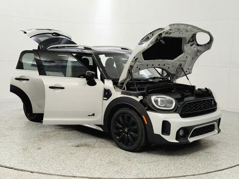 Used 2023 MINI Cooper Countryman S w/ Premium Package image 9