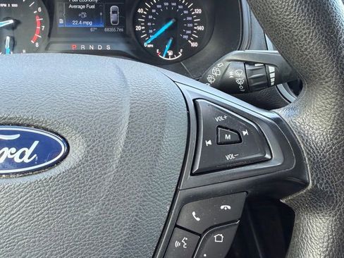 Used 2019 Ford Edge SE FWD image 17
