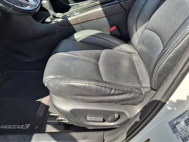 Used 2018 MAZDA MAZDA3 Touring FWD image 10