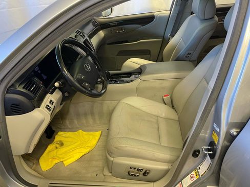 Used 2009 Lexus LS 460 RWD image 20