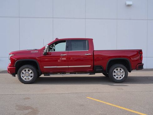 Used 2025 Chevrolet Silverado 3500 High Country w/ High Country Premium Package AWD/4WD image 6