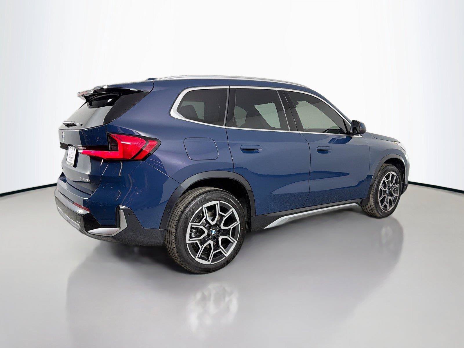 Used 2026 BMW X1 xDrive28i w/ Technology Package AWD/4WD image 5