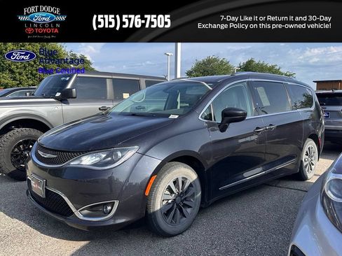 Used 2020 Chrysler Pacifica Touring-L Plus FWD image 1