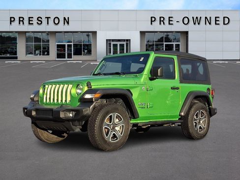 Used 2020 Jeep Wrangler Sport image 3
