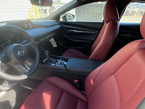 New 2025 MAZDA MAZDA3 Carbon image 14
