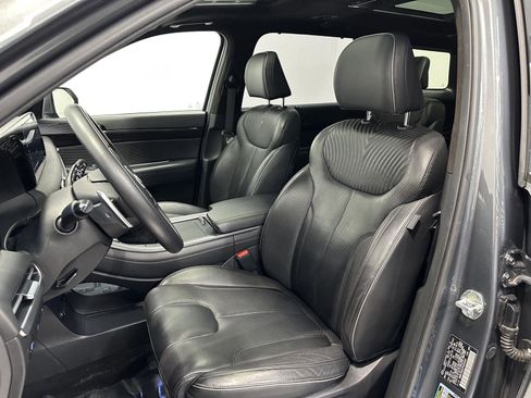 Used 2023 Hyundai Palisade Calligraphy image 11