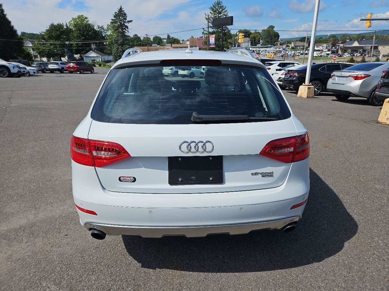 Used 2013 Audi A4 Premium Plus w/ Premium Plus Pkg AWD/4WD image 4