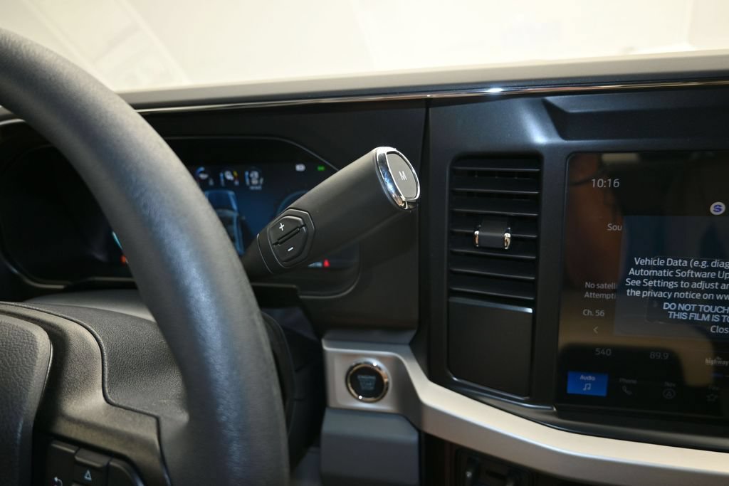 New 2026 Ford F250 XLT w/ XLT Premium Package AWD/4WD image 16
