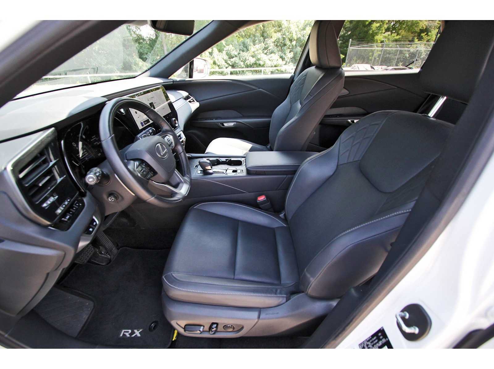 Used 2025 Lexus RX 350 Premium FWD image 11