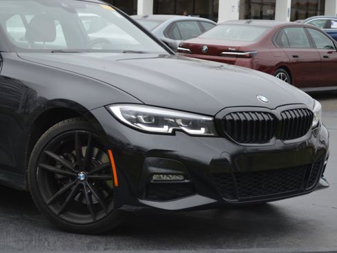 Used 2021 BMW 330i xDrive 330i xDrive w/ M Sport Package image 2