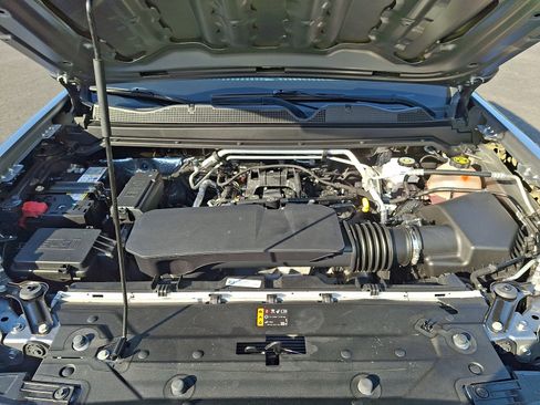 Used 2023 Chevrolet Colorado W/T RWD image 27