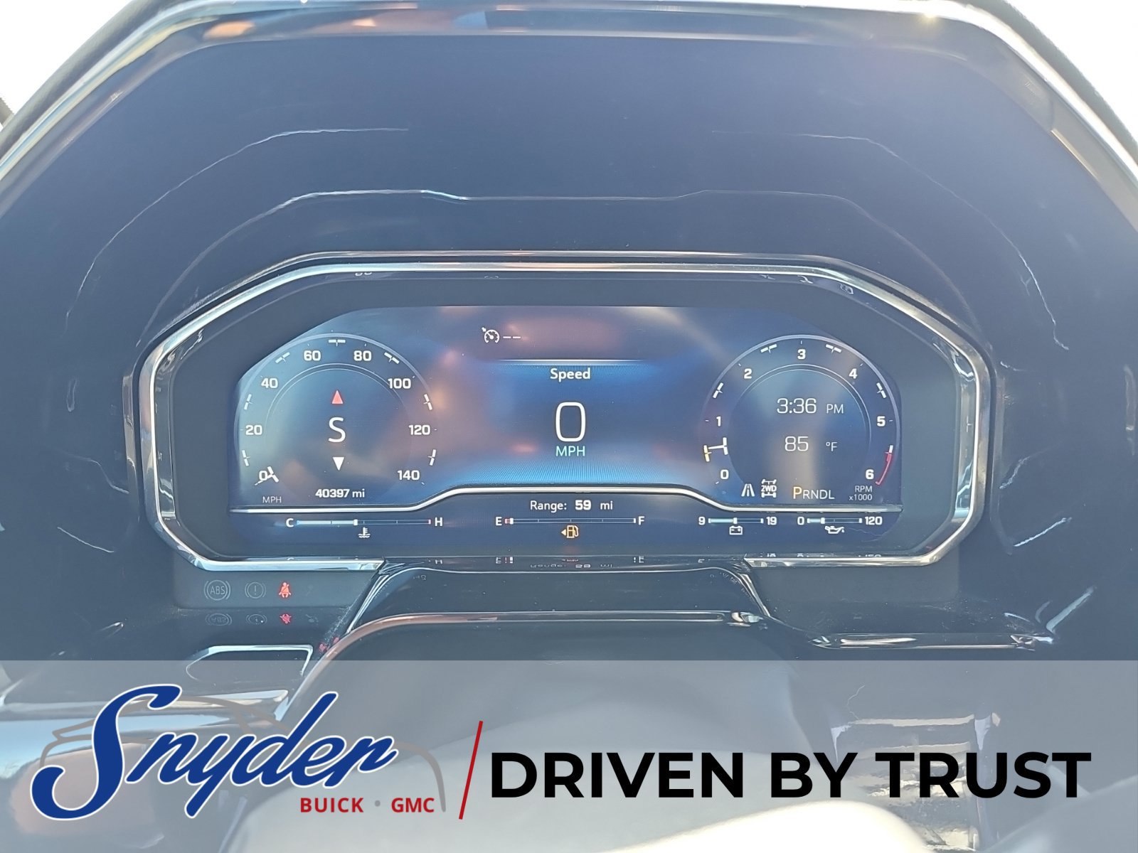 Used 2025 Chevrolet Silverado 2500 LT w/ Convenience Package AWD/4WD image 14