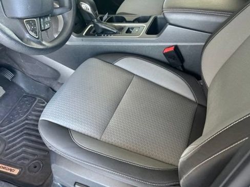 Used 2018 Ford Escape SE w/ SE Sync 3 Package AWD/4WD image 4