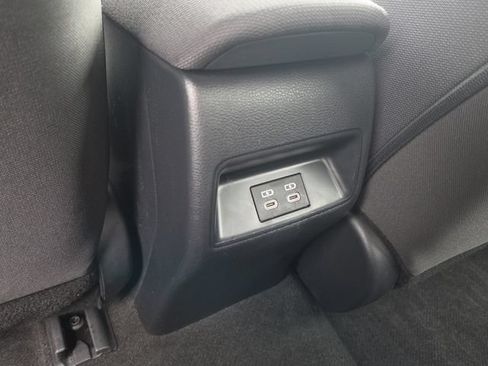 Used 2023 Toyota Corolla LE FWD image 15
