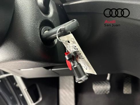 Used 2021 Volkswagen Atlas Cross Sport S image 31