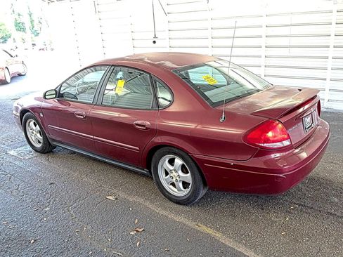 Used 2004 Ford Taurus SES FWD image 2