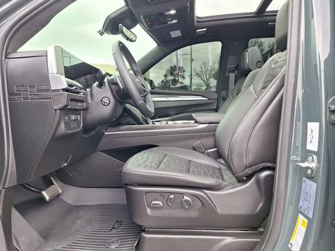 Certified 2025 Cadillac Escalade V image 14