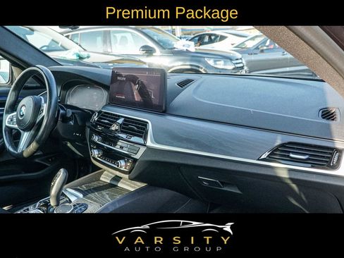 Used 2021 BMW 530i w/ M Sport Package image 17