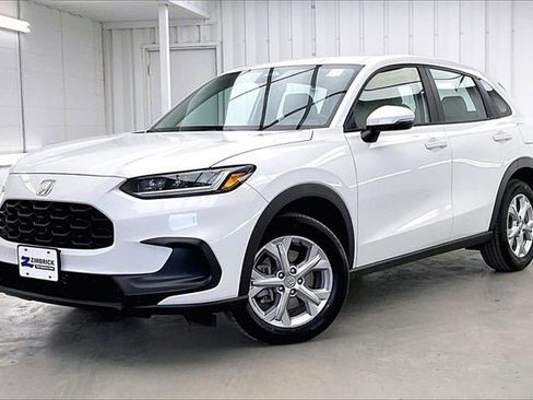 Certified 2023 Honda HR-V LX image 2