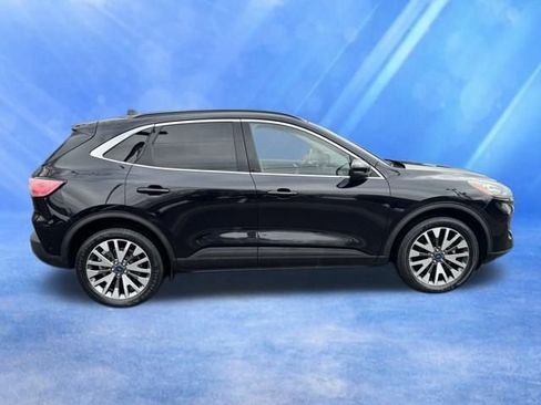 Used 2020 Ford Escape Titanium image 14