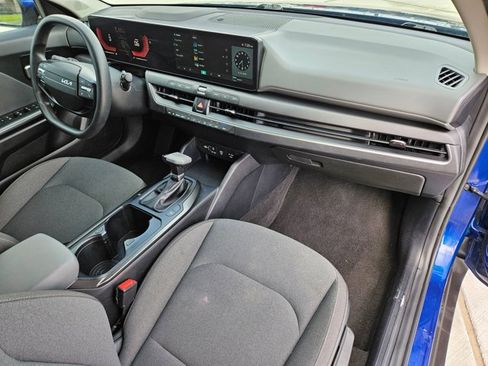 Used 2025 Kia K4 FWD image 21