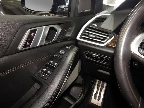 Used 2019 BMW X5 xDrive40i w/ M Sport Package image 27